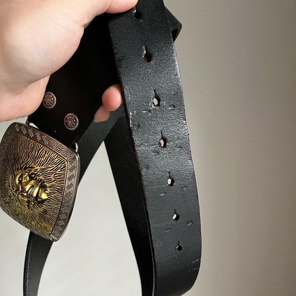 Vintage Vivek #1 Metal Silver & Gold Tone Lion Head Belt Buckle w/Levi’s Belt - Picture 2 of 5